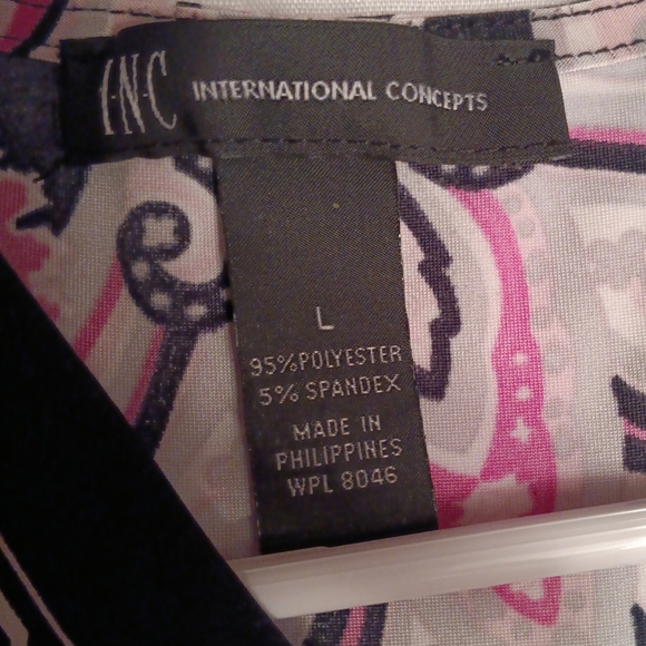 Dress - Picture 3 of 3